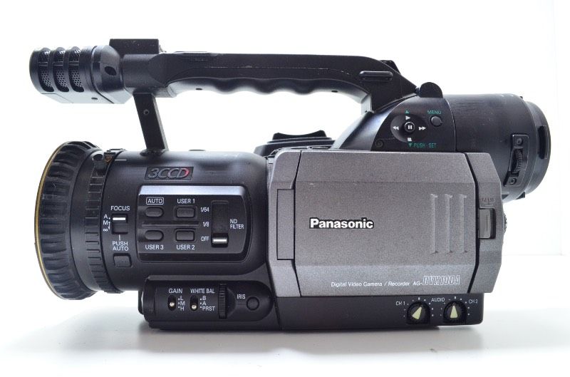 送料無料】 パナソニック Panasonic AG-DVX100A プロ仕様 MiniDV