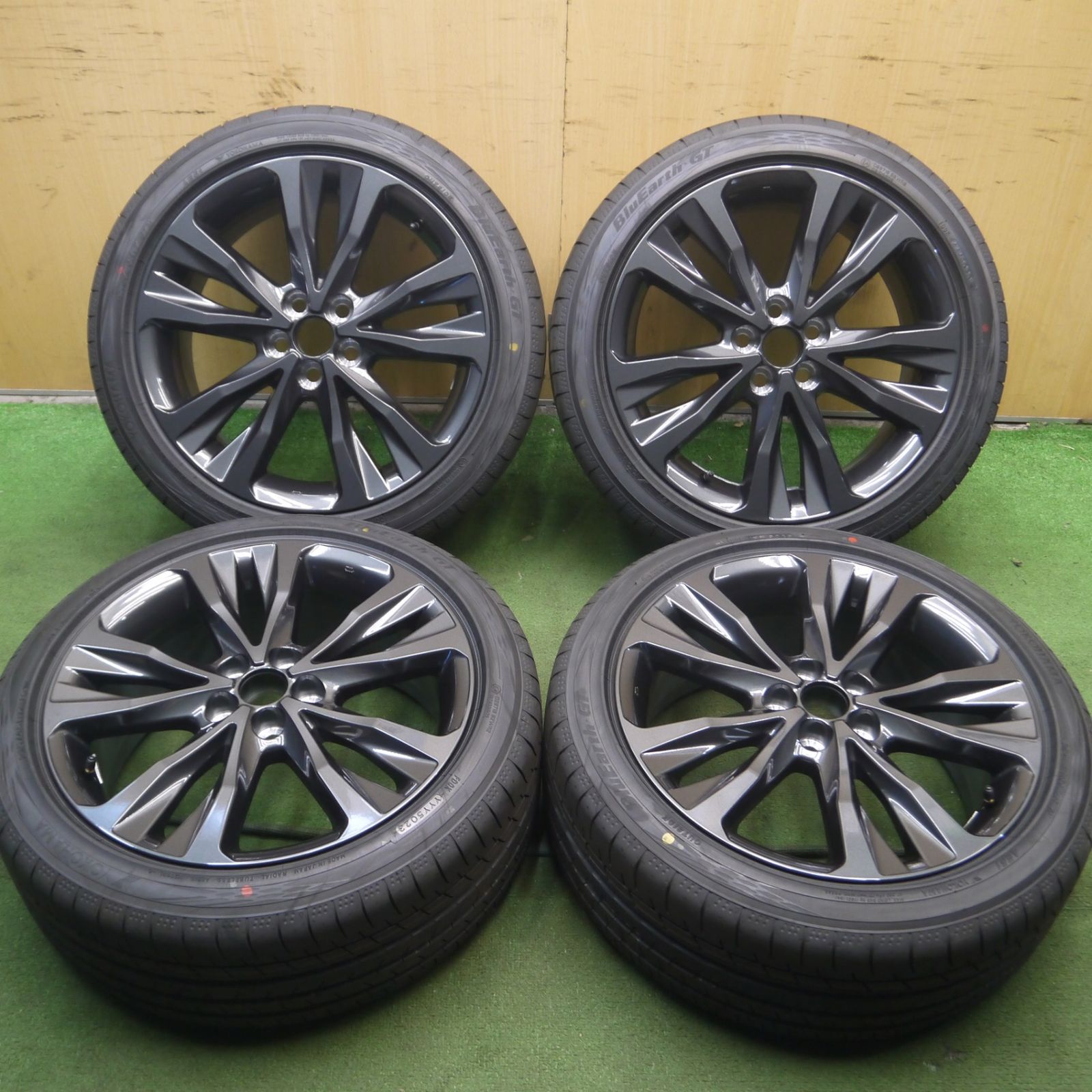 カローラツーリング 215/45R17 50 7.5J PCD 100 トヨタ