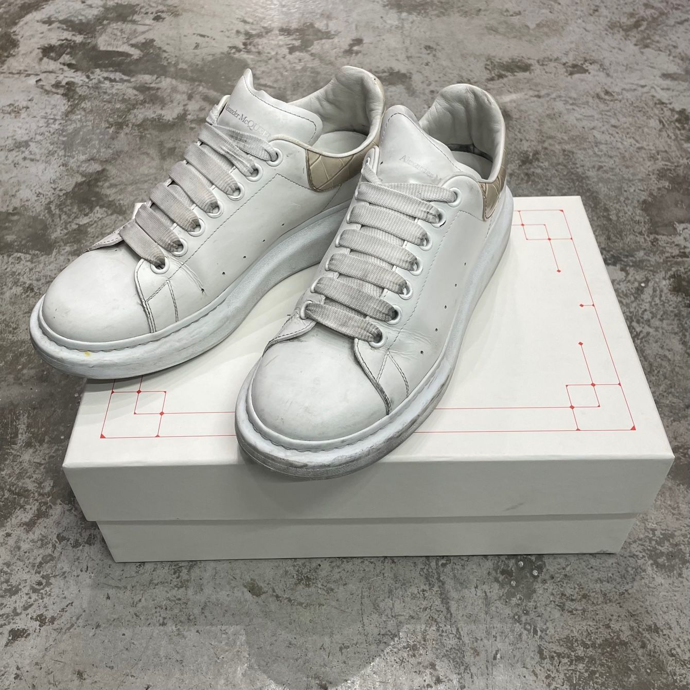 Alexander McQueen クロコ型押し レザー スニーカー 727392 