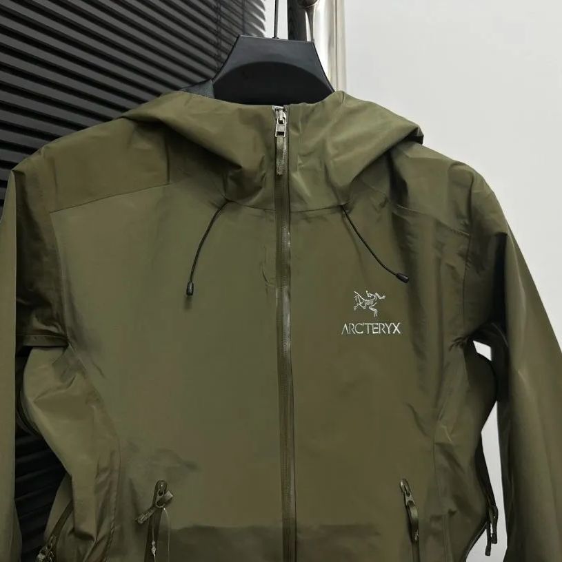 新品未使用 アークテリクスARC'TERYX BETA LT GORE-TEX PRO Jacket  アーミーグリーン  男女兼用「並行輸入品」