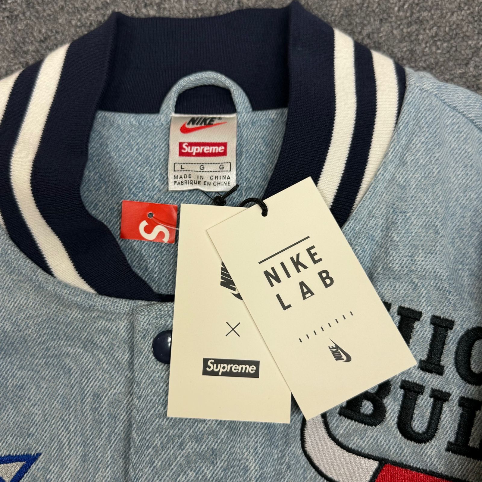 国内正規 Supreme × NIKE 18SS NBA Denim Warm-Up Jacket デニムウォームアップジャケット ヴァーシティジャケット  スタジャン シュプリーム ナイキ AO3632-440 インディゴ L 67442A6 - メルカリ