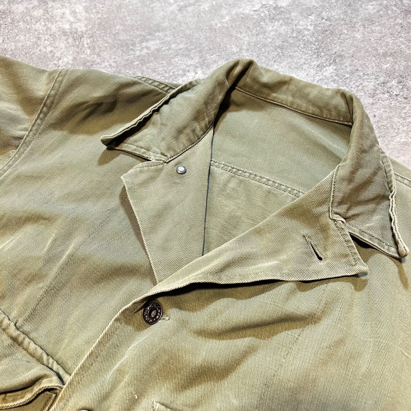 WW2？アメリカ海軍ユーティリティジャケット月桂冠ボタン WW2？アメリカ海軍ユーティリティジャケット月桂冠ボタン U.S.