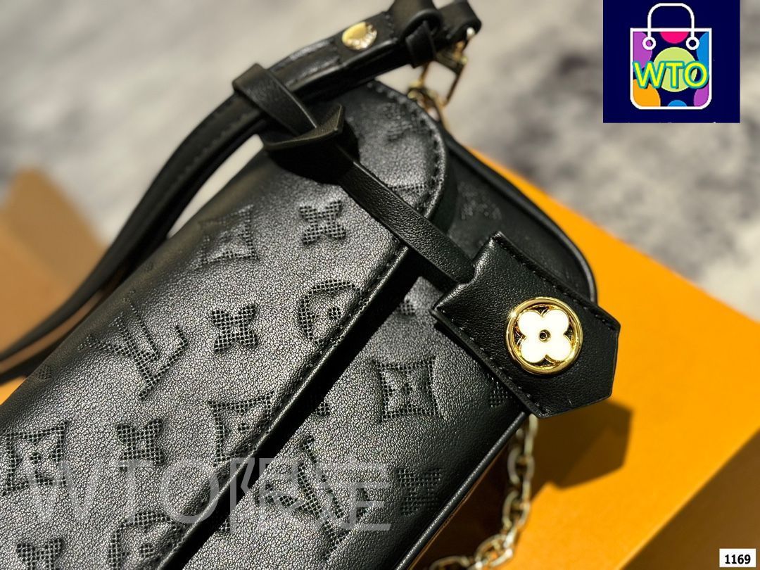 LV/ルイヴィトンWALLET ON CHAIN IVY、脇バッグ、斜めショルダー