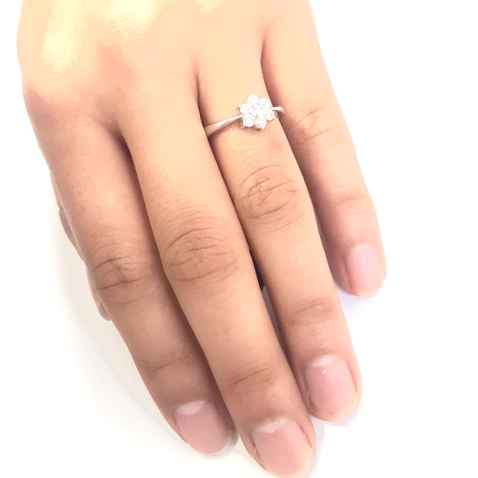 新品 ダイヤモンド 0.5ct プラチナ Pt900 花 フラワー 天然石 リング 指輪 サイズ調整可能 レディース - メルカリ