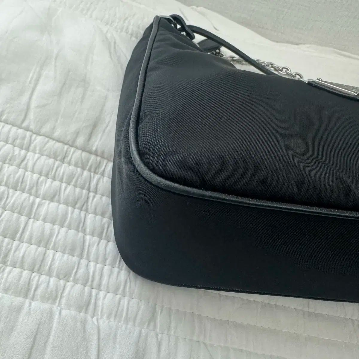 PRADA プラダ Re-Edition リエディション 2005 Re-Nylon バッグ ナイロン テスート チェーン ホーボーバッグ DECORATOM_COM_BR