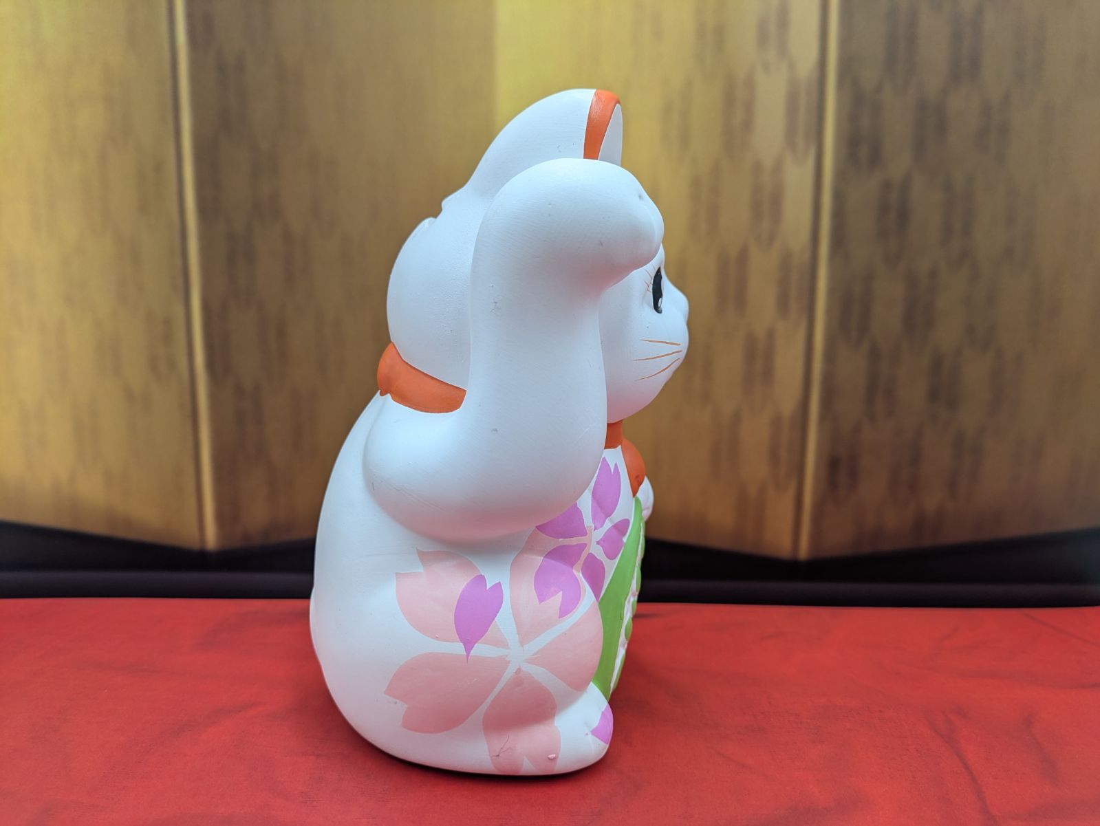 023未使用 招き猫 両手上げ 昭和レトロ 陶器製 高22cm 商売繁盛・金運