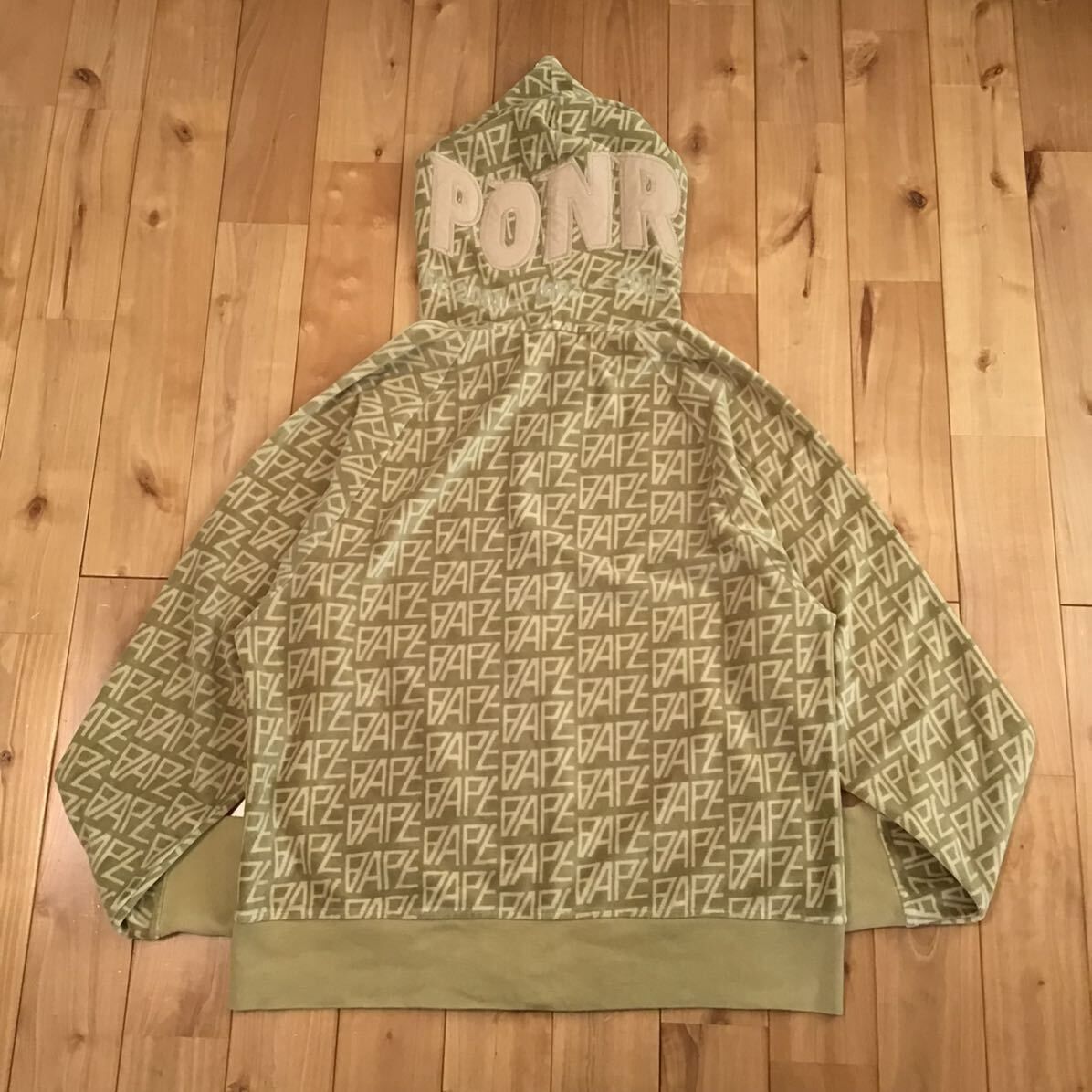 BAPE Logo Monogram Velour Shark Full Zip Hoodie Mサイズ ベージュ a  