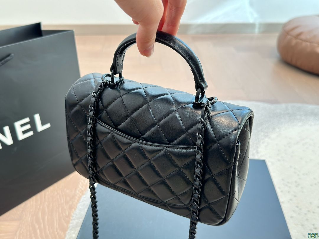 新品未使用　CHANEL ショルダーバッグハンドバッグショルダーバッグ