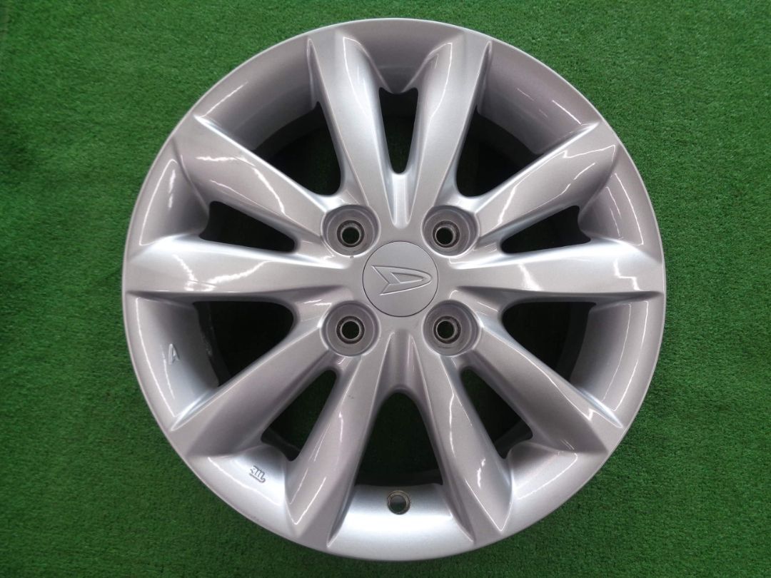新型 ダイハツ タント純正ホイール 4.5J-14 4H100 45 ホイール 継続