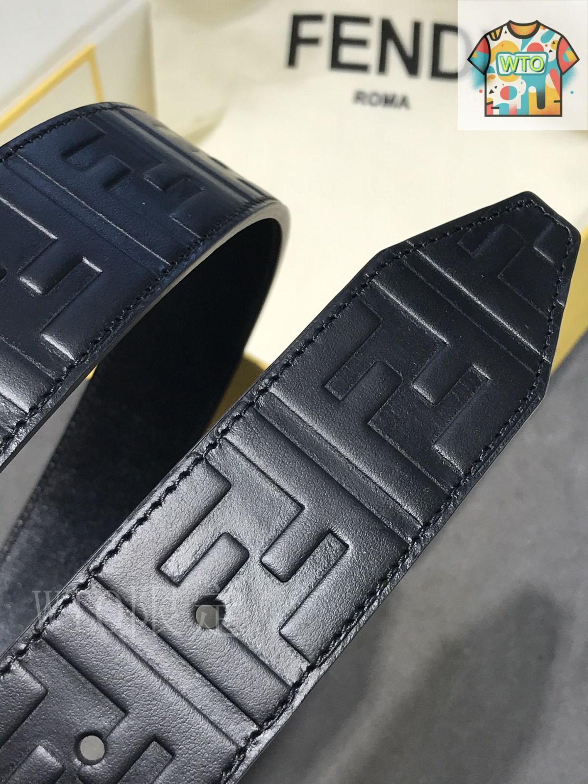 ☆FENDI フェンディ ロゴデザイン ベルト付き ファー 未使用タグ付き☆ FENDI フェンディ ベルト 8C0650 AAIW レディース レザー FFロゴ