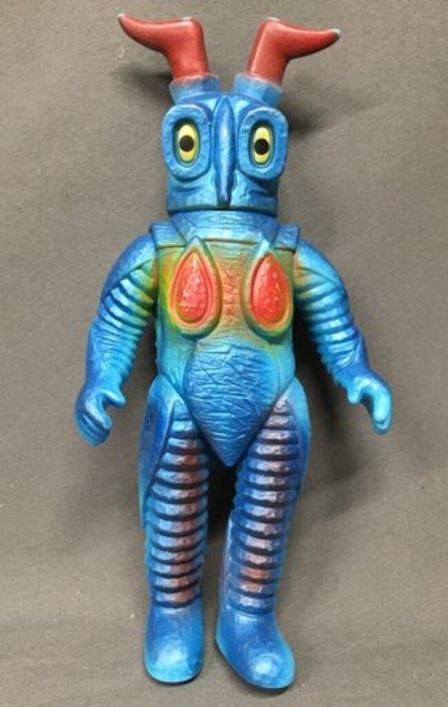 ブルマァク ウルトラマン生誕25周年記念 限定復刻版 朱赤”ゴモラ