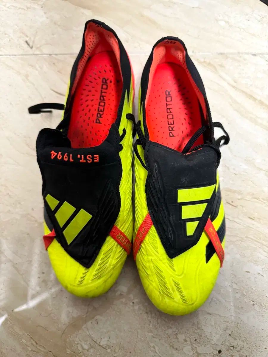 adidas(アディダス) プレデター トング アディダス 25 プレデター