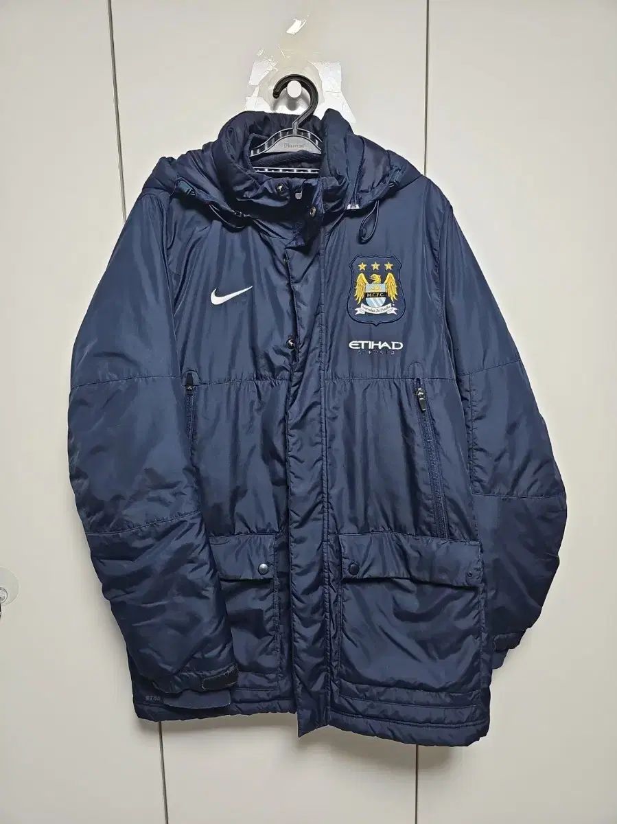 NIKE(ナイキ) 正規品 マンチェスター マンチェスター・シティFC ウィンドブレーカー 100 サイズ 販売