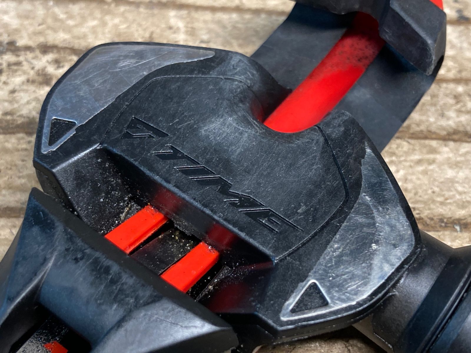 JK439 タイム TIME XPRO 12 TITAN-CARBON ビンディングペダル チタンシャフト 赤 BRIGHTFACE_UK