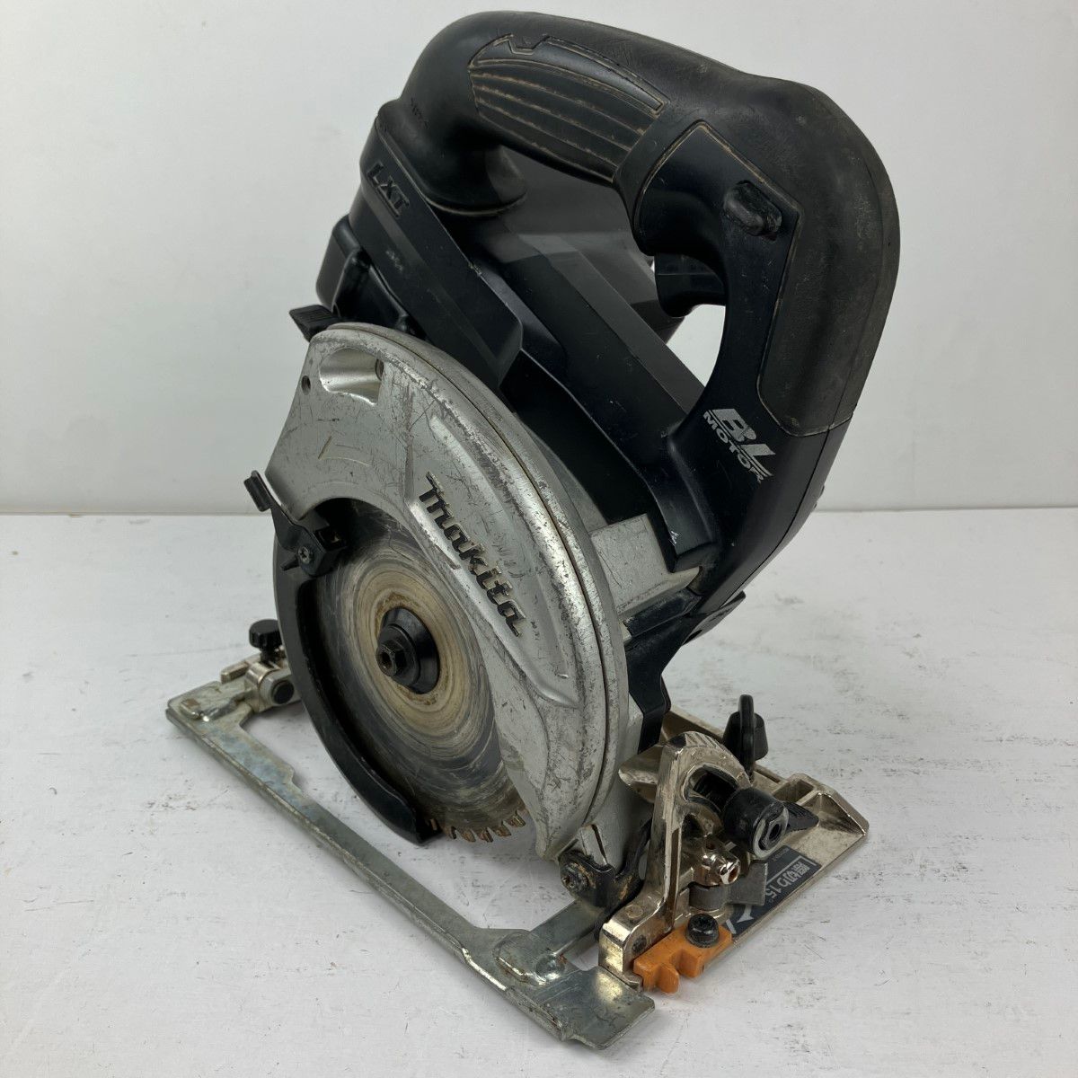 ЗЗMAKITA マキタ 14.4v 125mm 充電式丸のこ バッテリーx1付 HS470D 