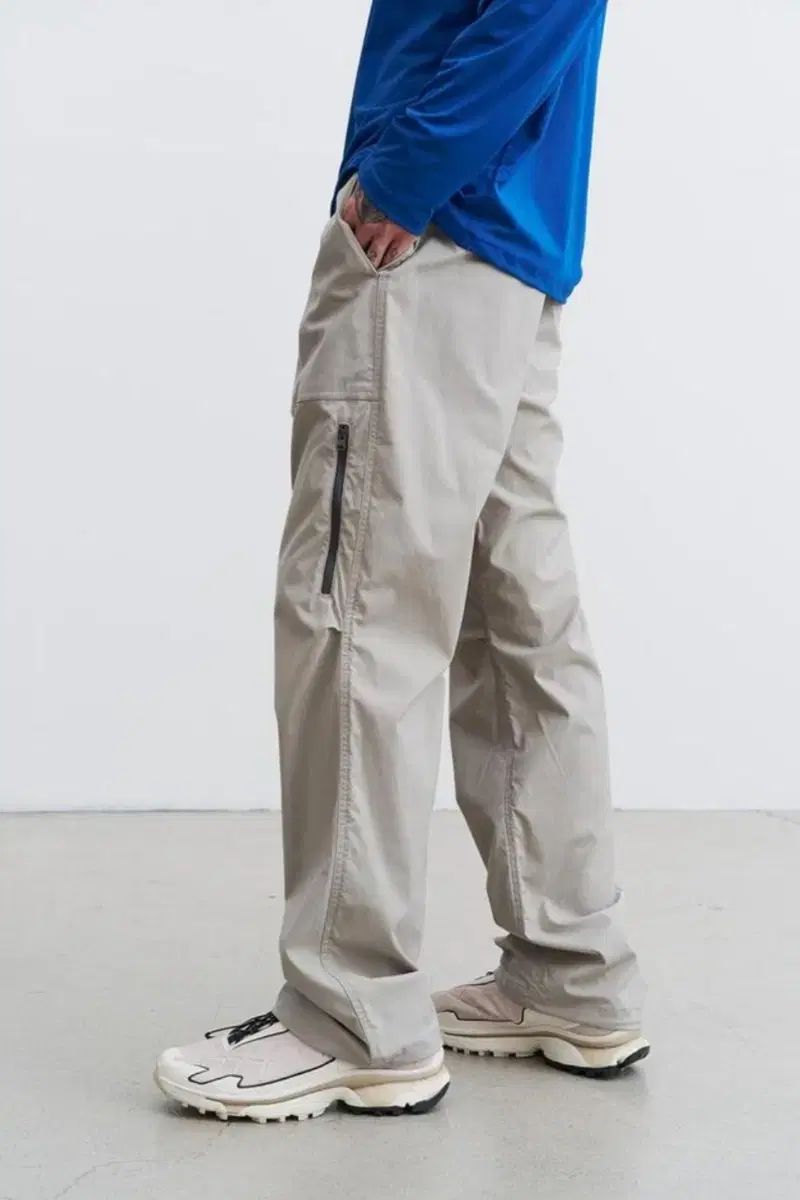 トレイルパンツ