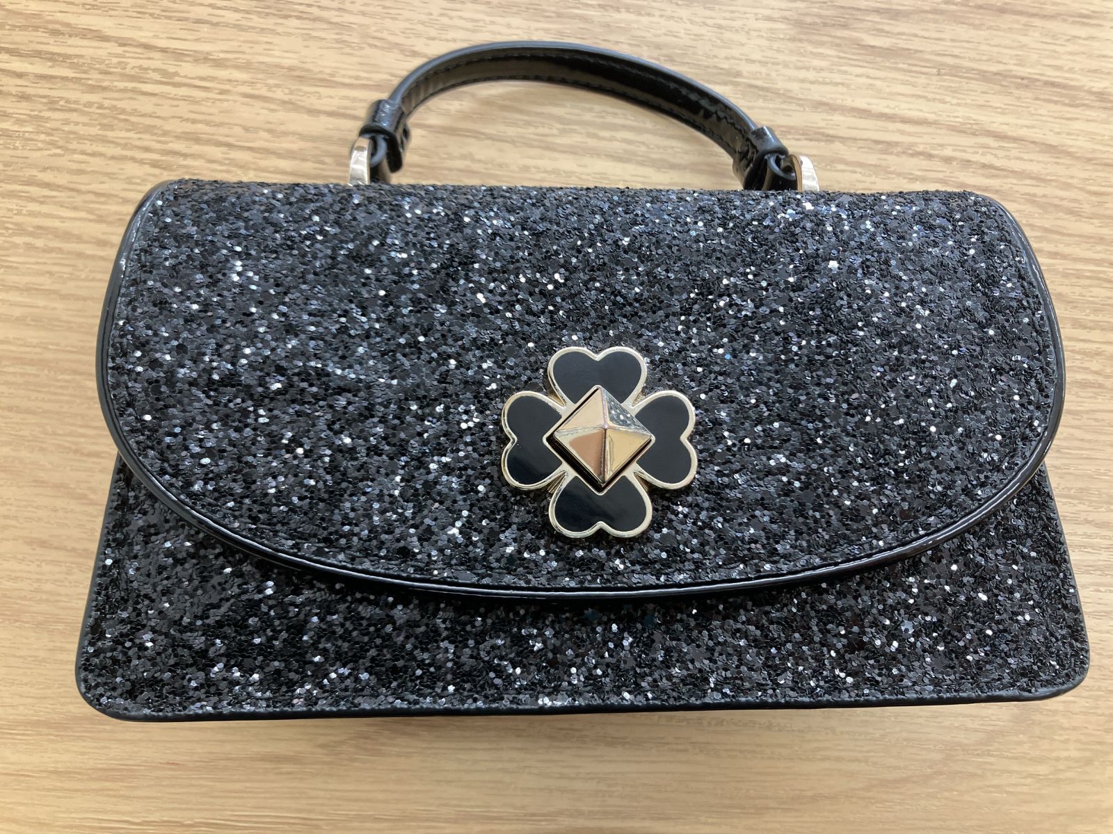 美品】ケイトスペード グリッター ショルダー AID - メルカリ