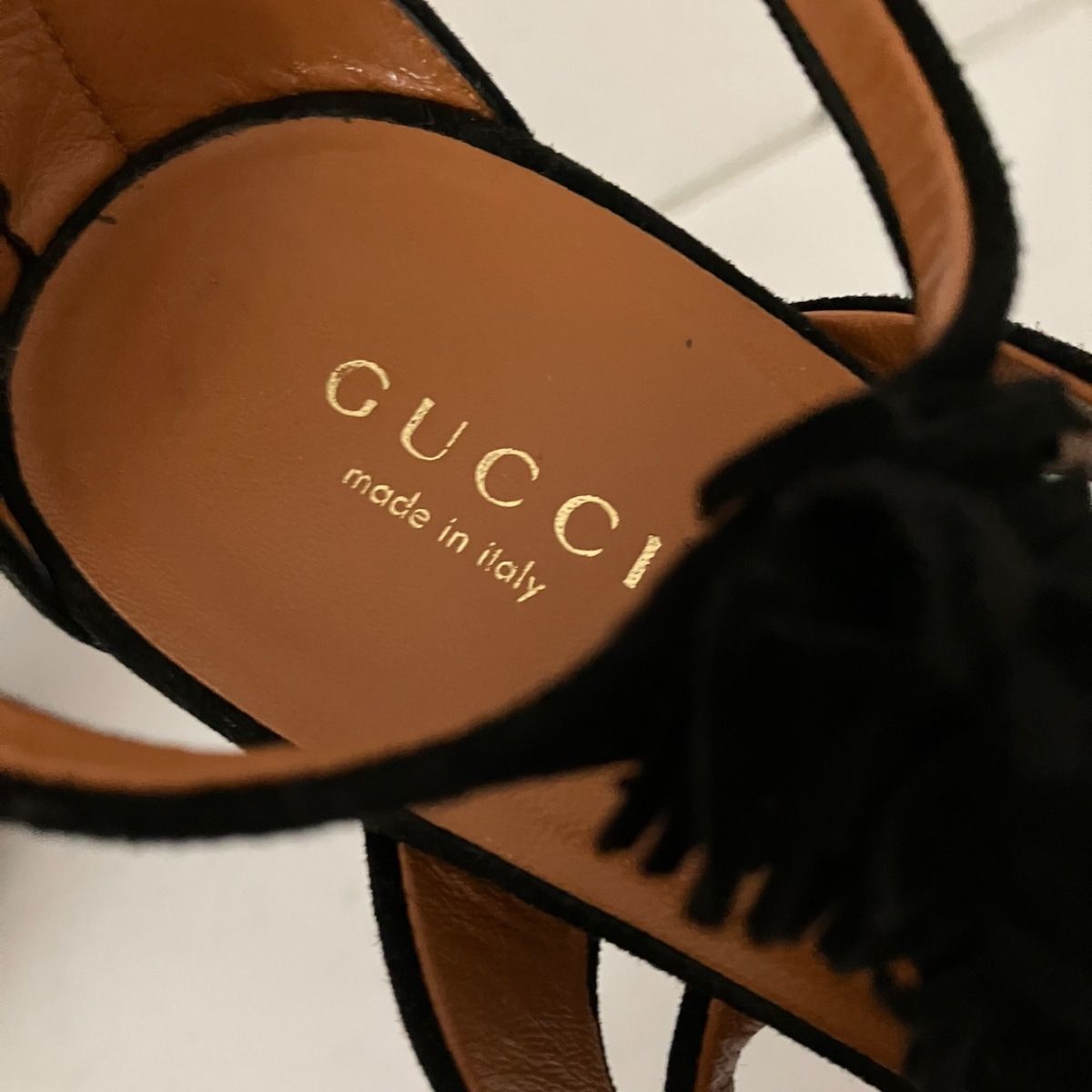 グッチ GUCCI パンプス 37 レディース - 黒 フリンジ オープントゥ