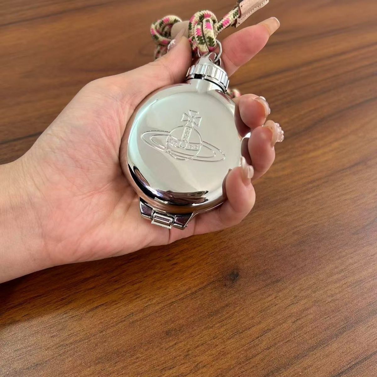 美品Vivienne Westwood ヴィヴィアンウエストウッド オーブデザイン 
