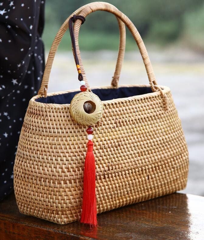 職人手作り 竹編細工籠 かごバック 自然竹の編み上げ 手編み 網代編 内布付き 煎茶道具 竹編持手 丈夫 ワインレッド Y220-20 職人手作り 竹編細工籠 かごバック 自然竹の編み上げ 手編み