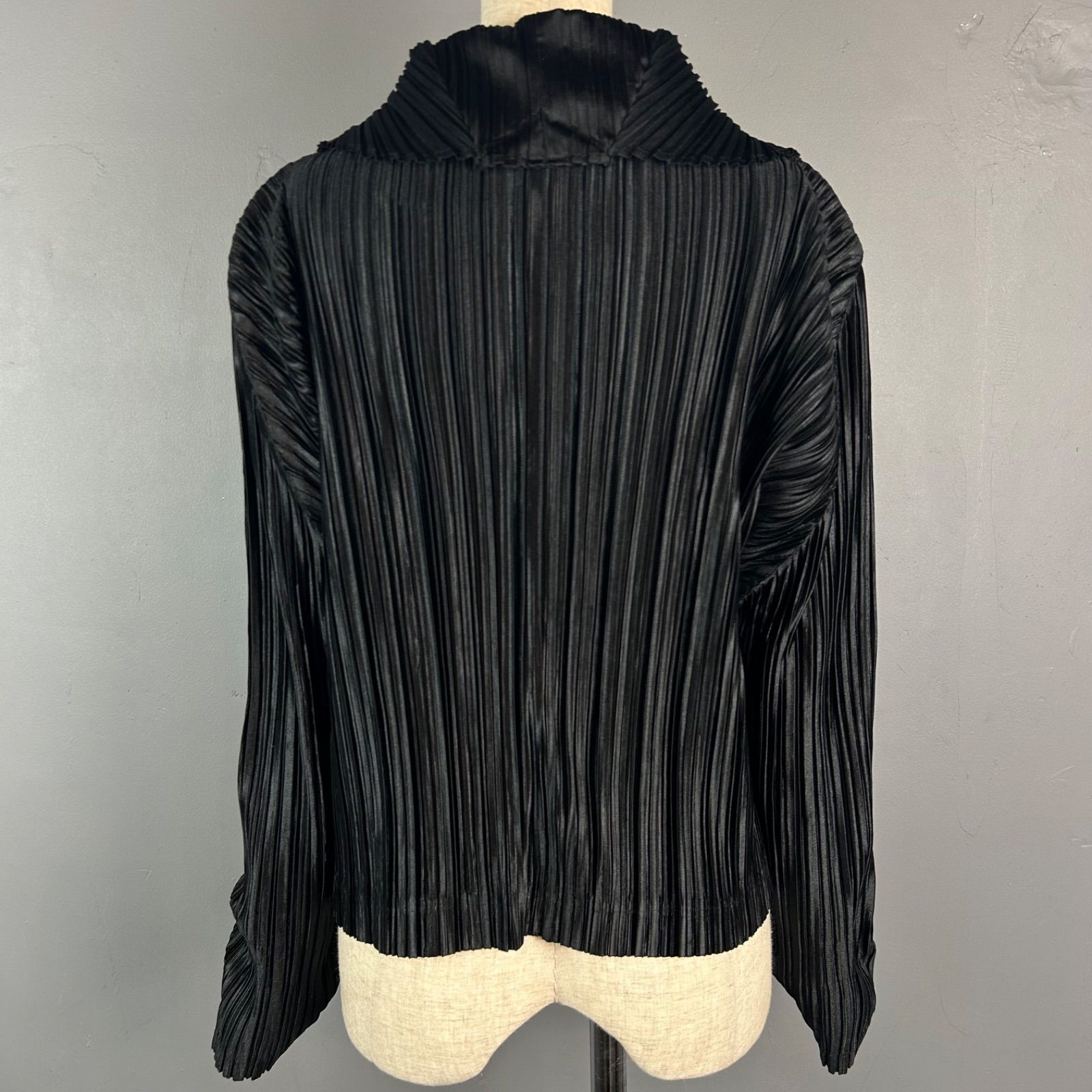日本製 PLEATS PLEASE ISSEY MIYAKE プリーツプリーズ イッセイミヤケ