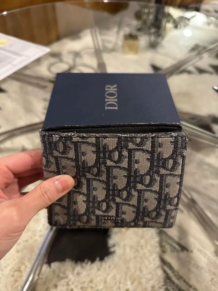 ディオール オブリーク 二つ折り財布