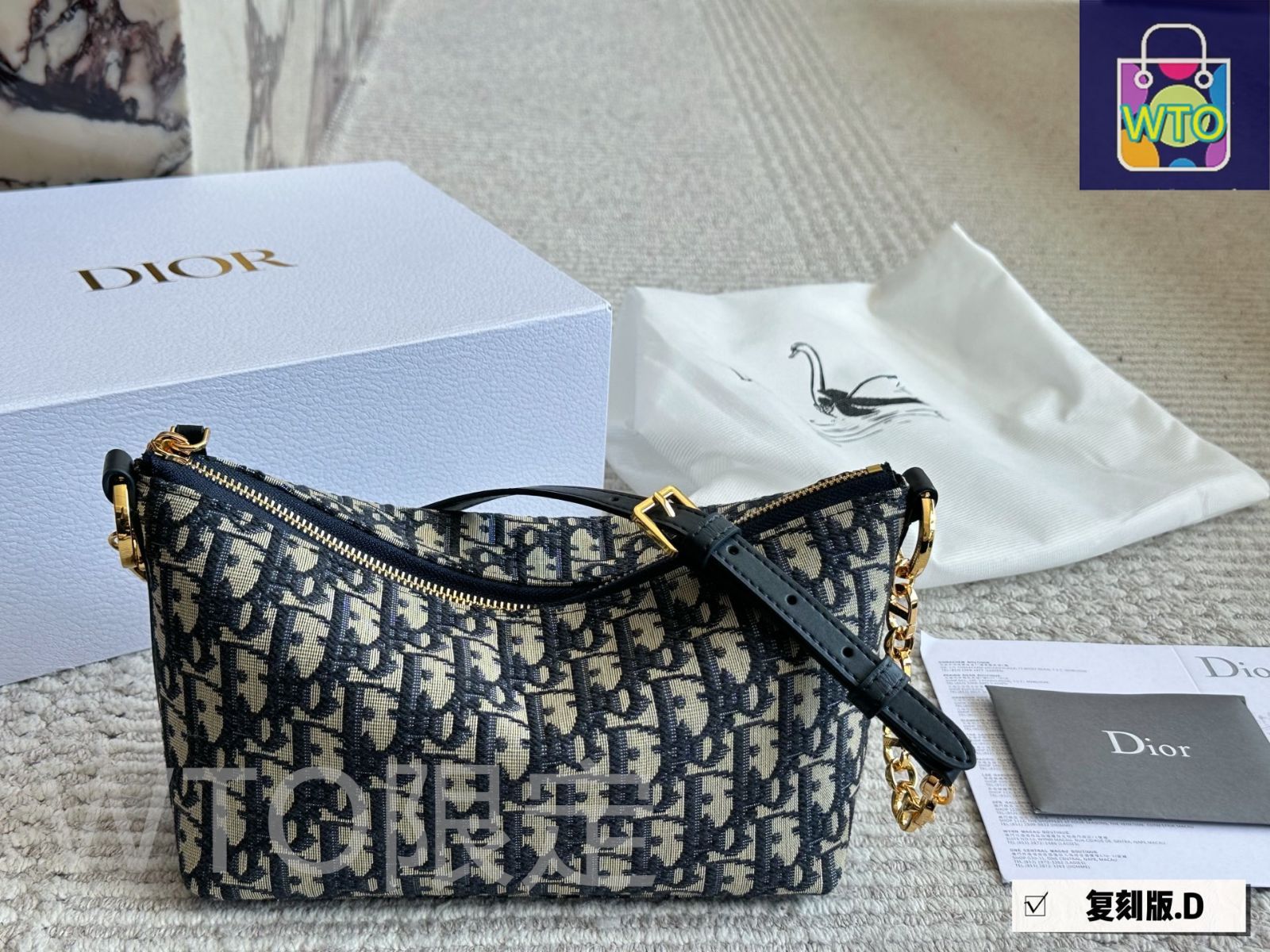 今日特価】Dior Nomad マルチウザー ランチバッグ - メルカリ