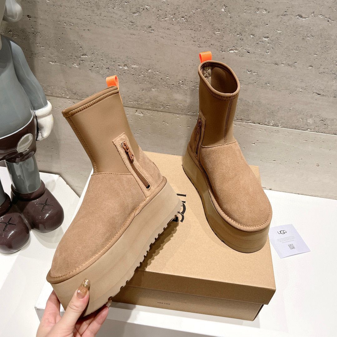 大人気 新品 UGG アグ ブーツ レディース クラシック ディッパー