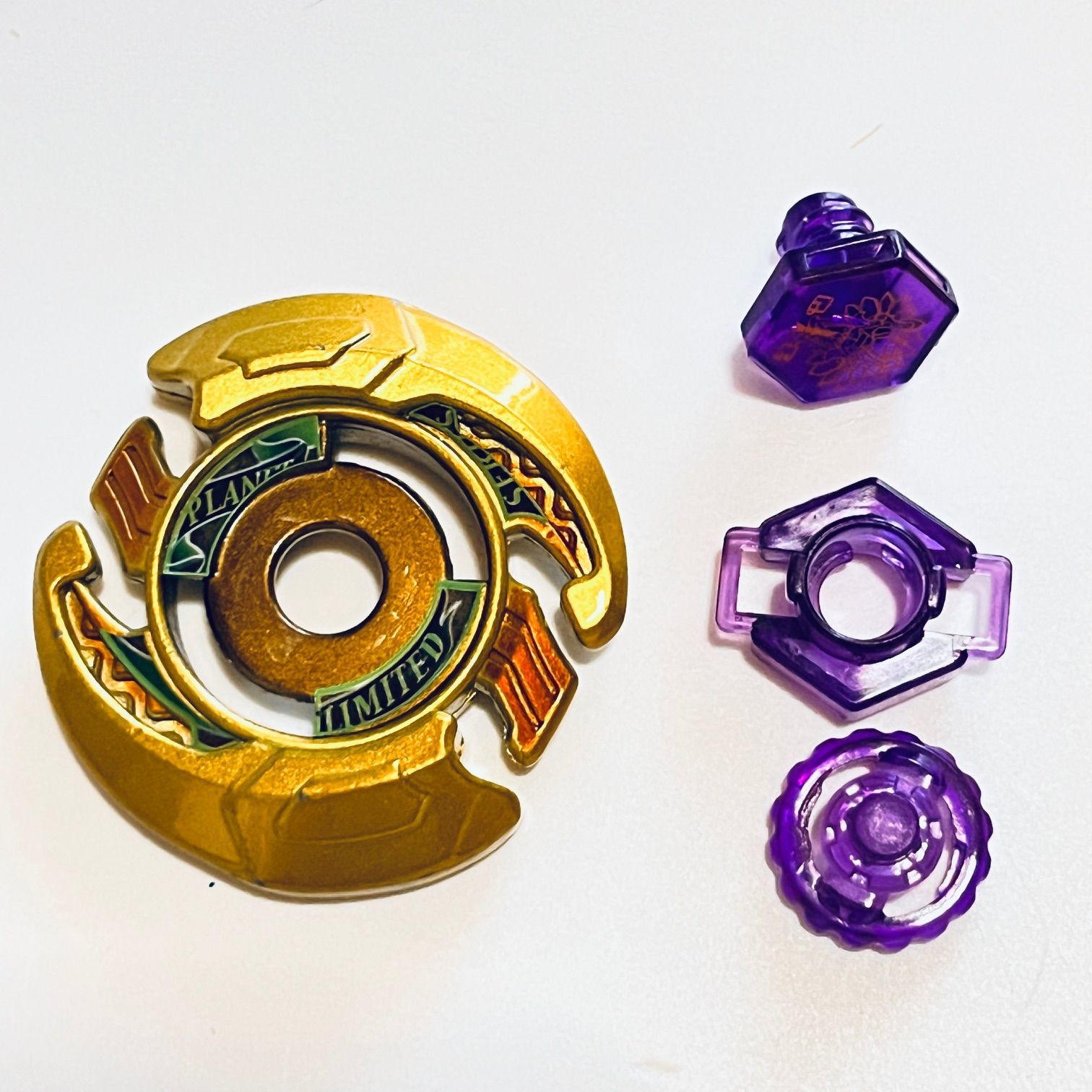 メタルファイト　ベイブレード　バリュープライス　ケツァルコアトル 貴重】メタルファイトベイブレード ケツァルコアトル(限定ベイ