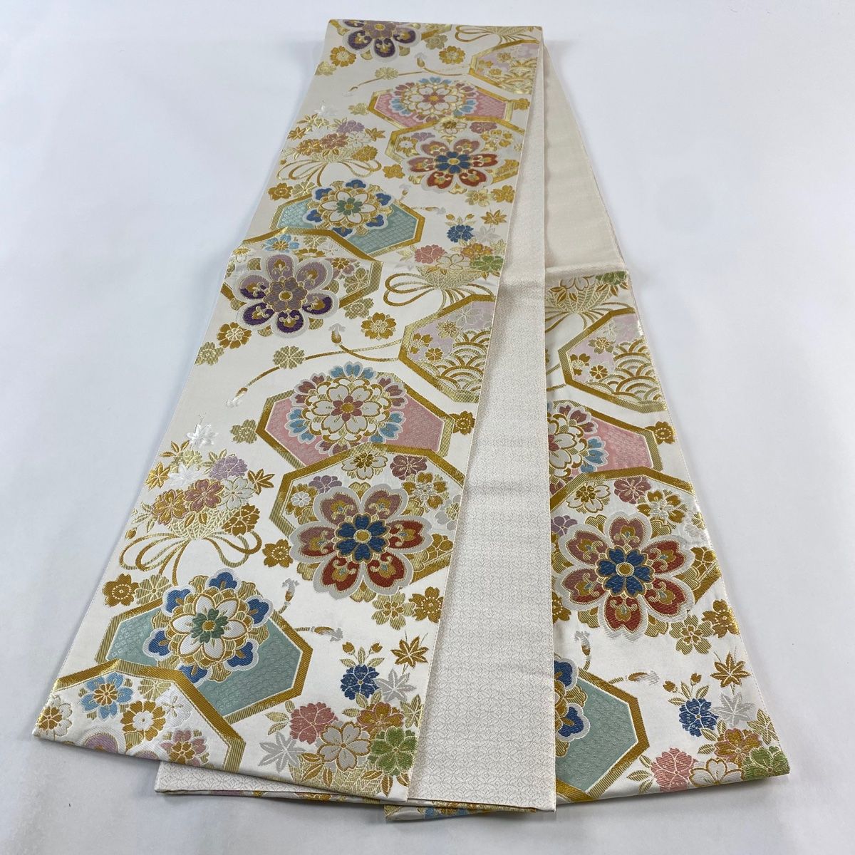 袋帯 美品 秀品 華文 花束 金糸 唐織 クリーム 六通 正絹 【中古