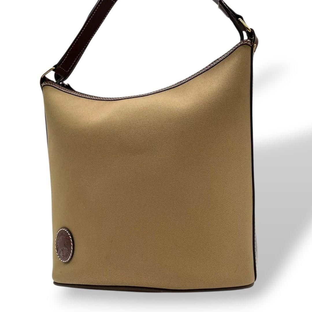 ハンティングワールド メッセンジャーバッグ 斜め掛け サファリ