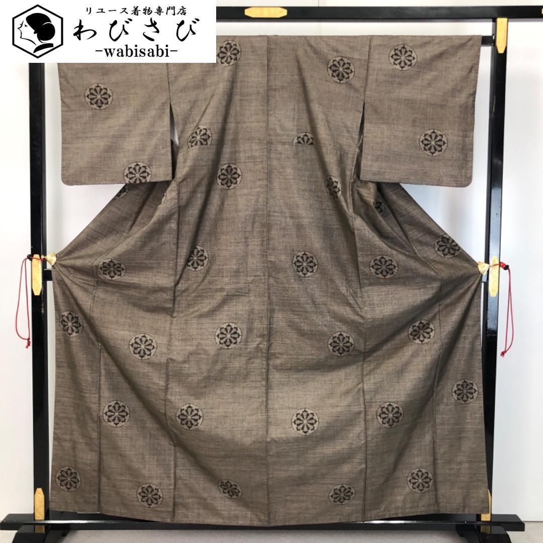 本場大島紬 茶泥染 一元5マルキ 丸に花模様 K-5309 本場大島紬 茶泥染 一元5マルキ 丸に花模様 K-5309 - メルカリ