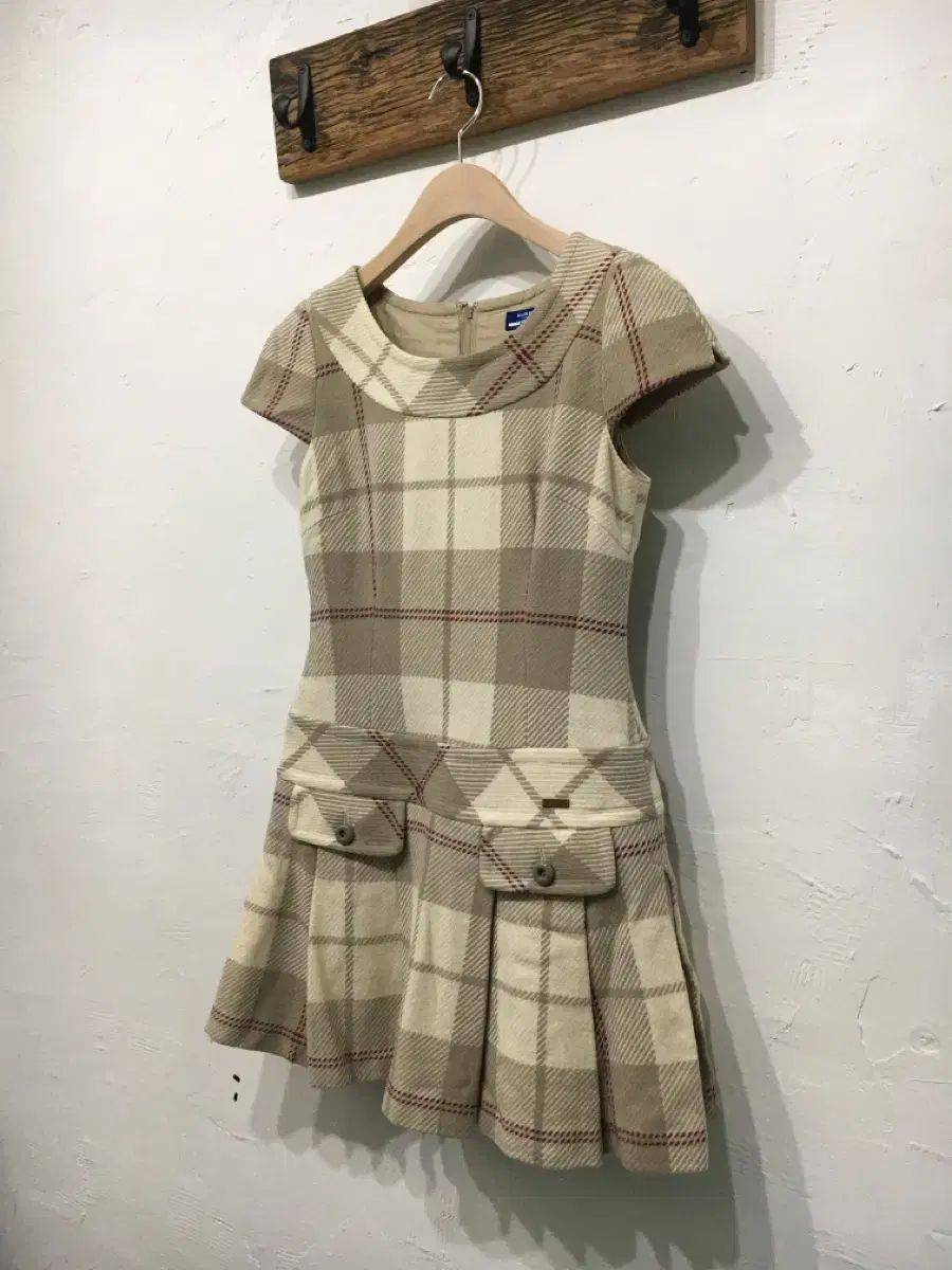 BURBERRY バーバリー ニット プリーツ ONE PIECE