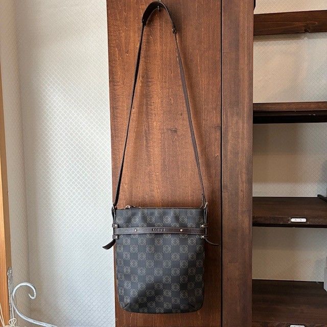 LOEWE アナグラム ショルダーバッグ サコッシュ ミニポーチ付き
