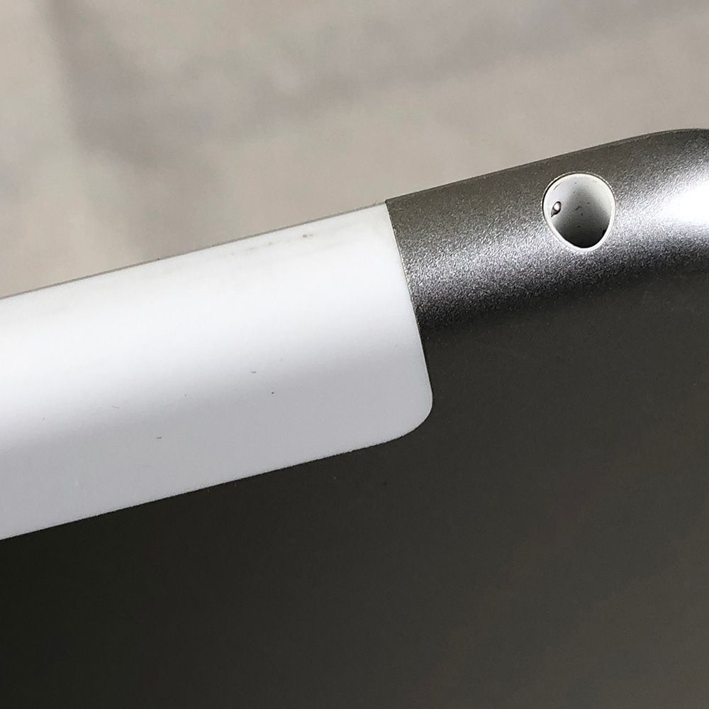 バッテリー良好】Apple iPad 第7世代 本体のみ Wi-Fi+Cellular