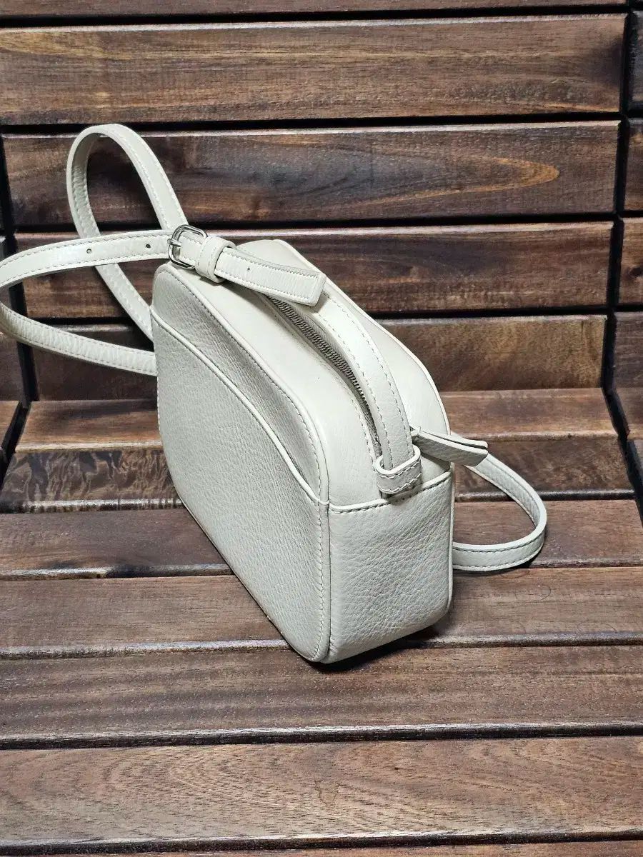 BALENCIAGA(バレンシアガ) カメラバッグ（バレンシアガ