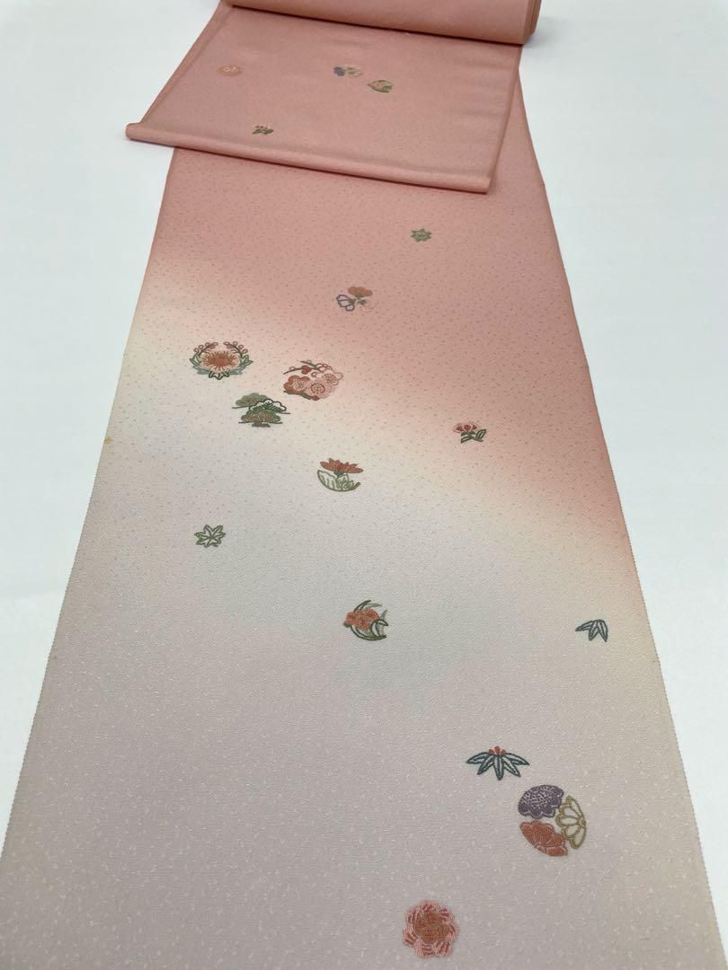 付け下げ 蘇州刺繍 相良刺繍 紋意匠 水柿色 正絹 反物 - メルカリ