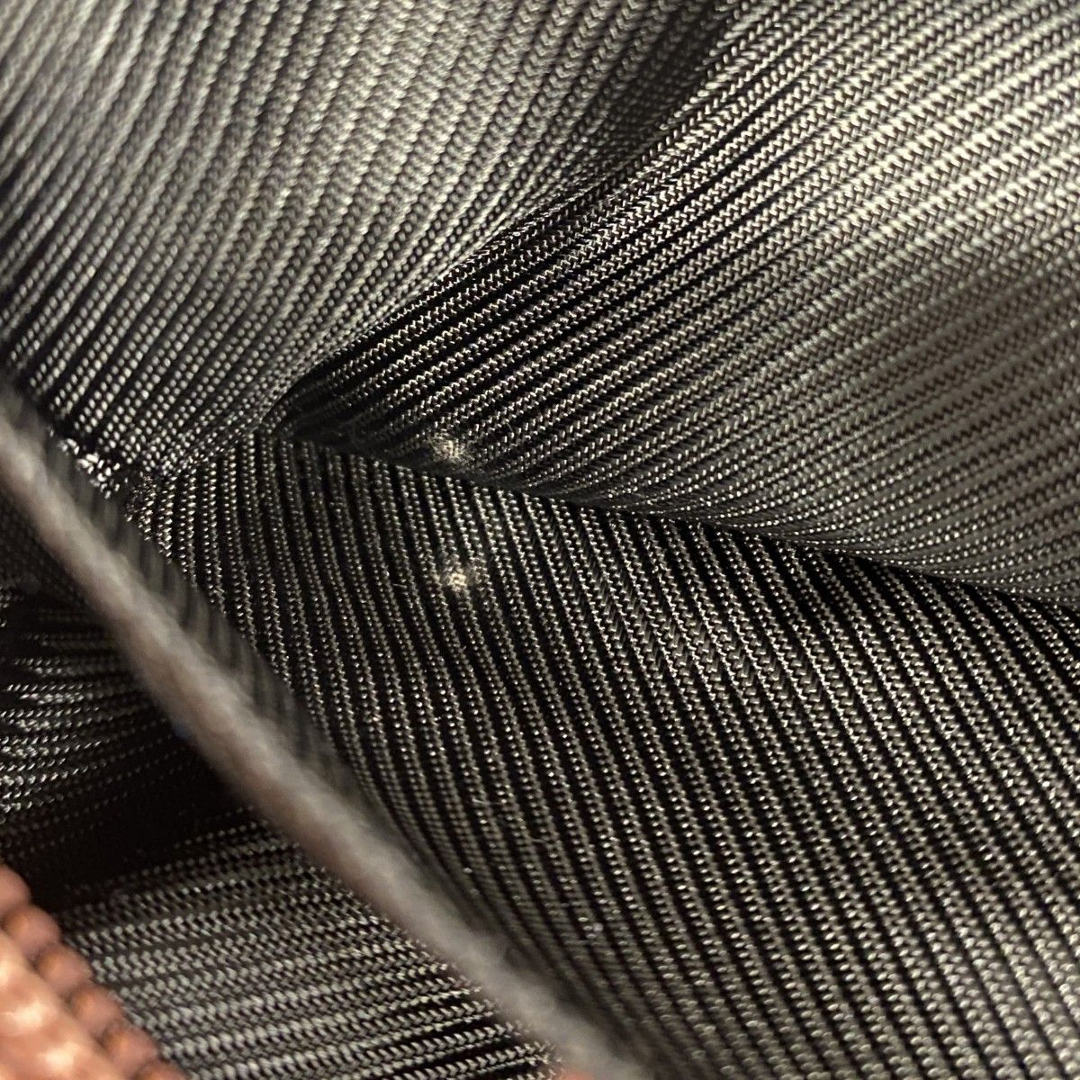245947