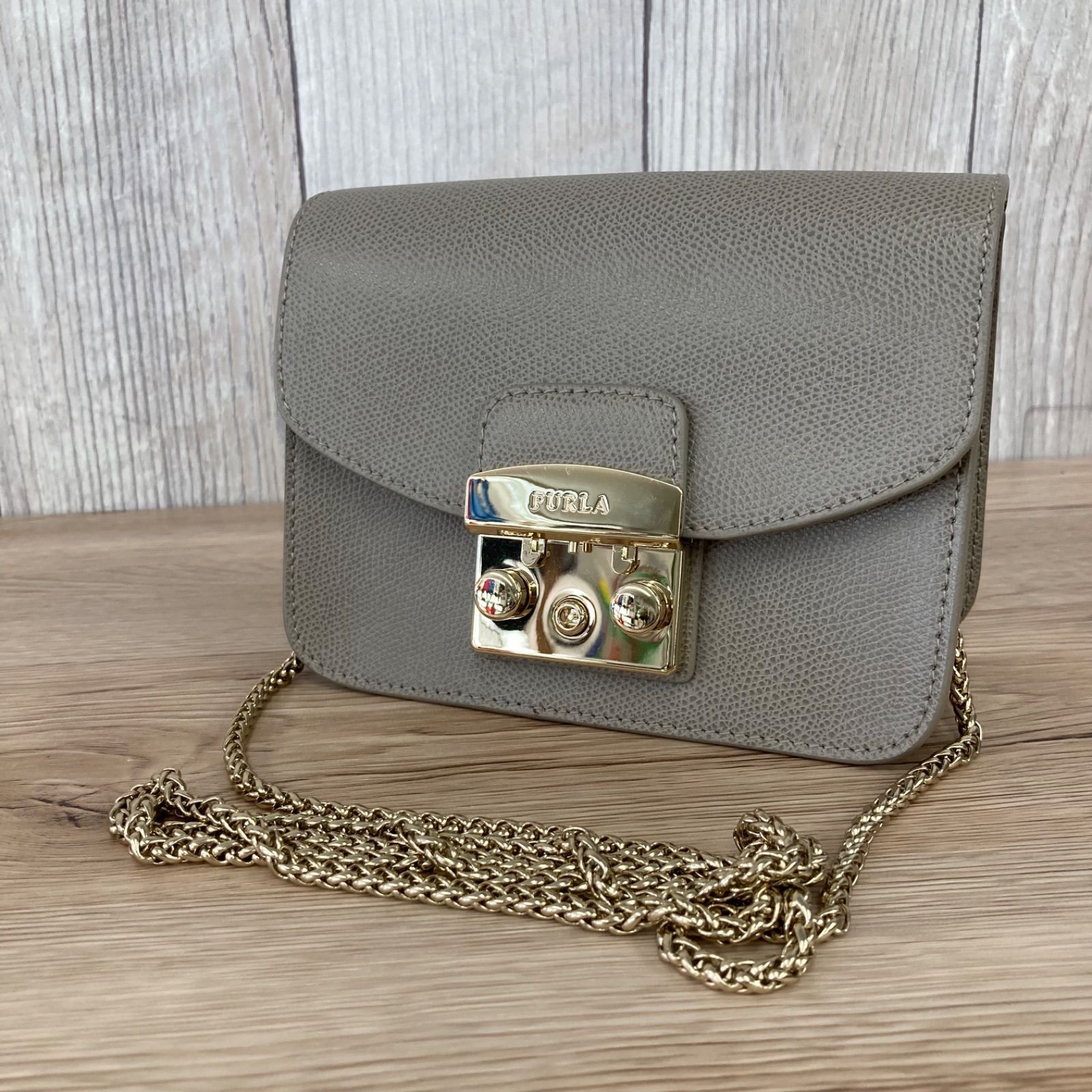 FURLA フルラ メトロポリス ショルダーバック グレージュ チェーン 