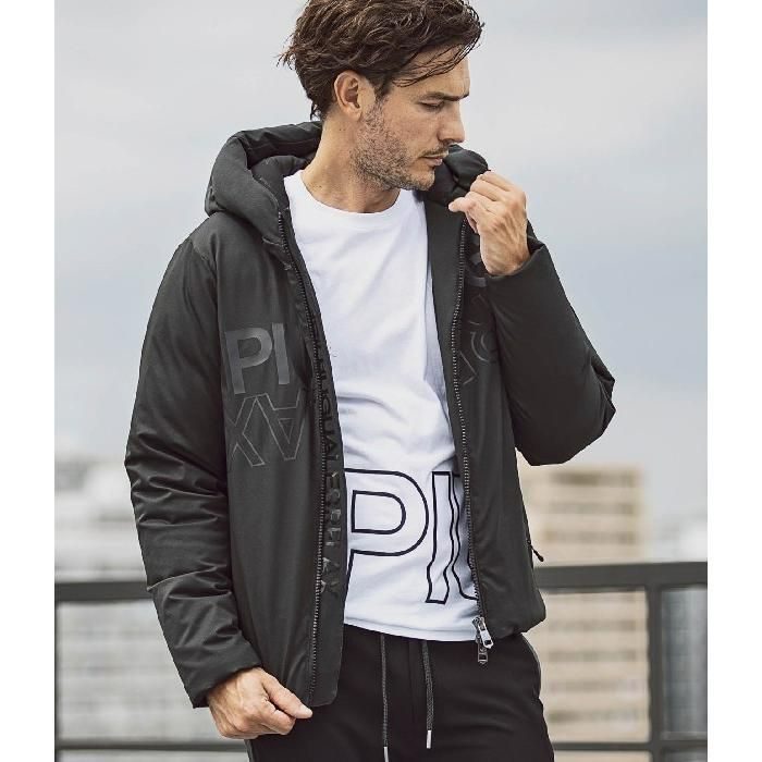 新品タグ付✨1PIU1UGUALE3 RELAX パイルロゴジャケット　ロゴ総柄 1PIU1UGUALE3 RELAX HEM LOGO KNIT ZIP HOODIE
