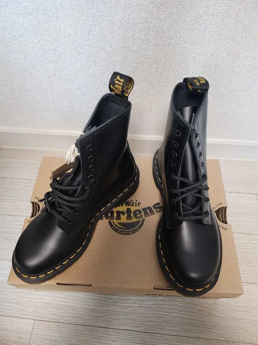 DR. MARTENS ドクターマーチン スムース 黒 UK3 225