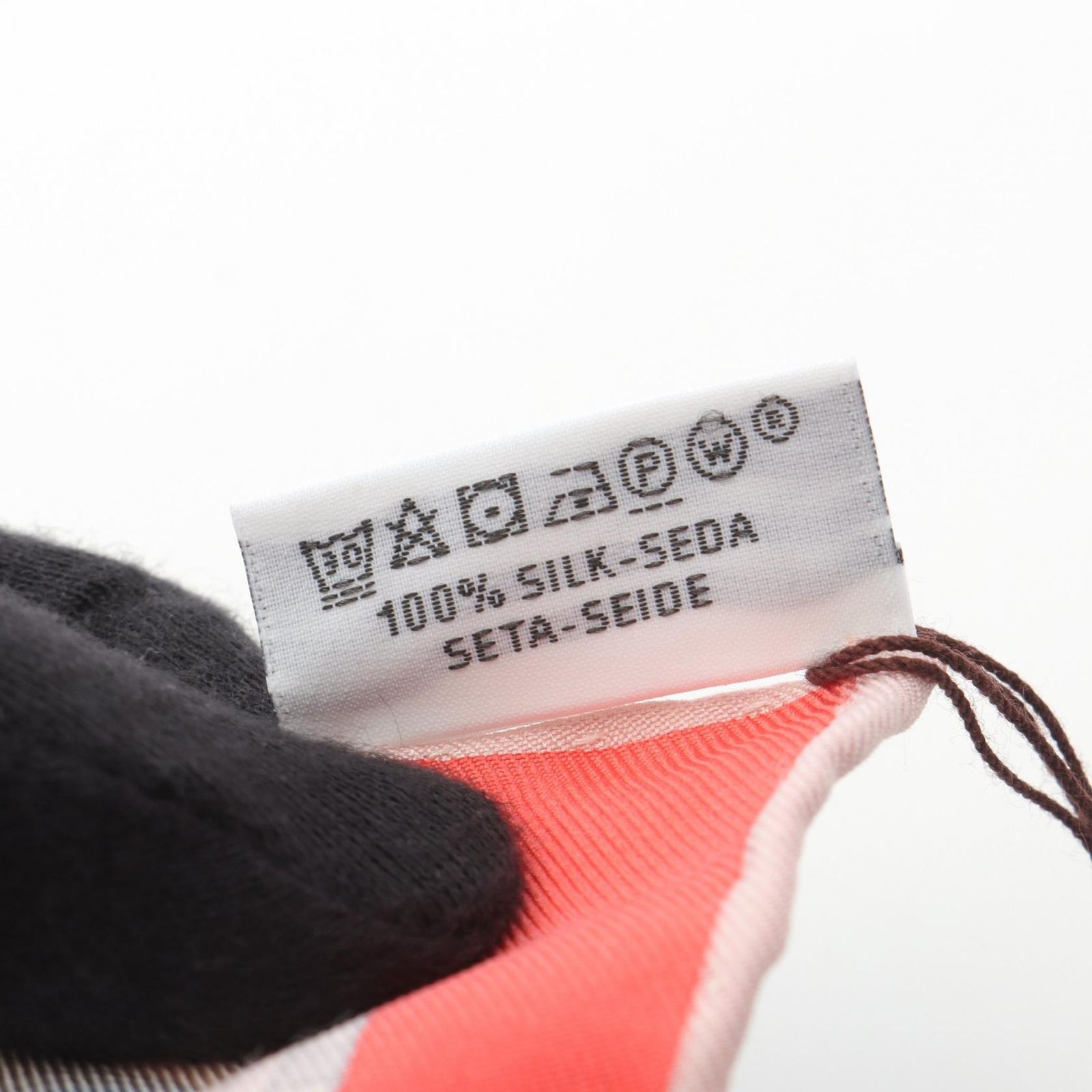 エルメス HERMES スカーフ カレ90 SOUS LE GIDE DE MARS レッド シルク