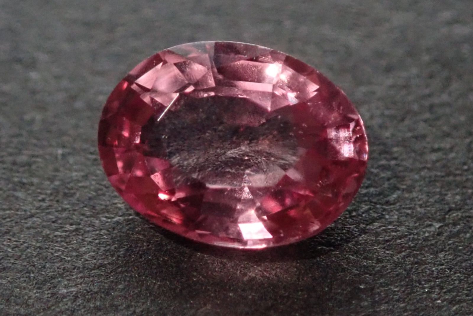 天然パパラチアサファイア ルース 0.466ct 約4mm×5mm ソーティング付き！