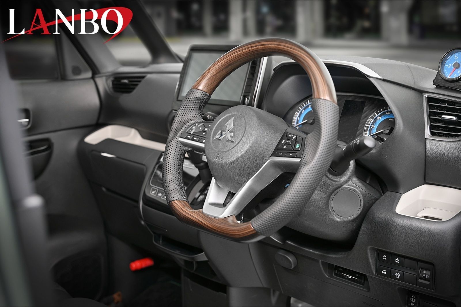 M s 三菱 デリカミニ B34A B35A B37A B38A 2025.5- LANBO オリジナル ガングリップ ステアリング ハンドル ダークブラウン ランボ 社外 パーツ 部品 内装 カスタム デリカ ミニ SMI04A
