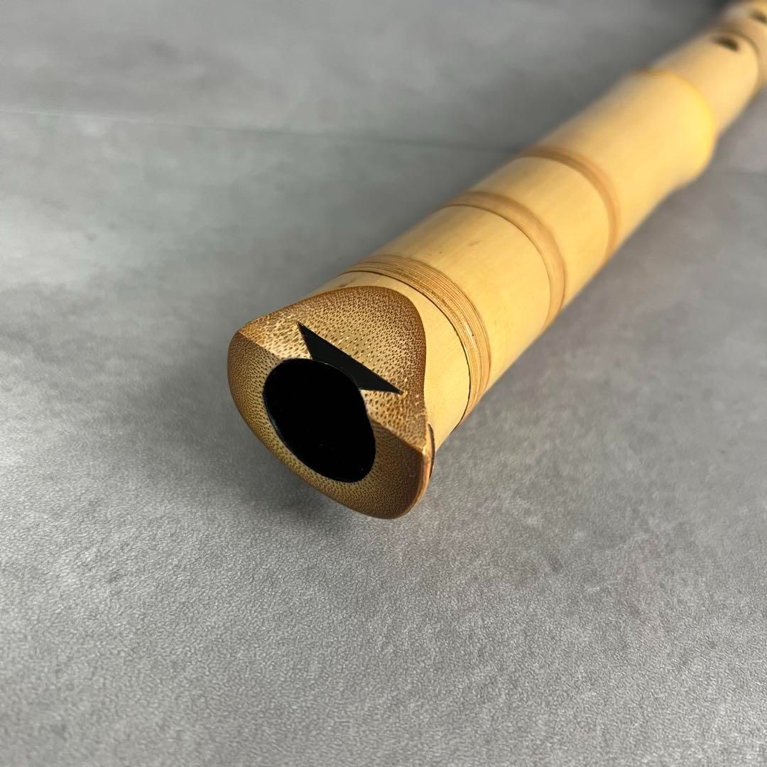 【美品】尺八　琴古流　バチ型　銘あり　竹治　1尺8寸　5孔　和楽器 人気 尺八 琴古流 バチ型 銘あり 竹治 1印 銀三線 1尺8寸 5孔 和