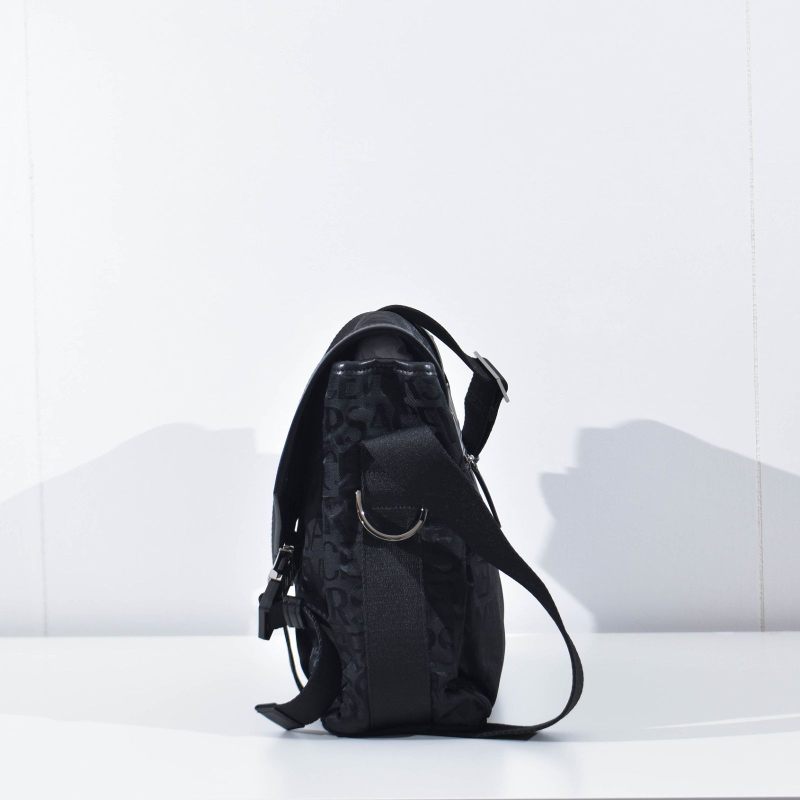 VERSACE メッセンジャーバッグ オールオーバーロゴ ジャガード