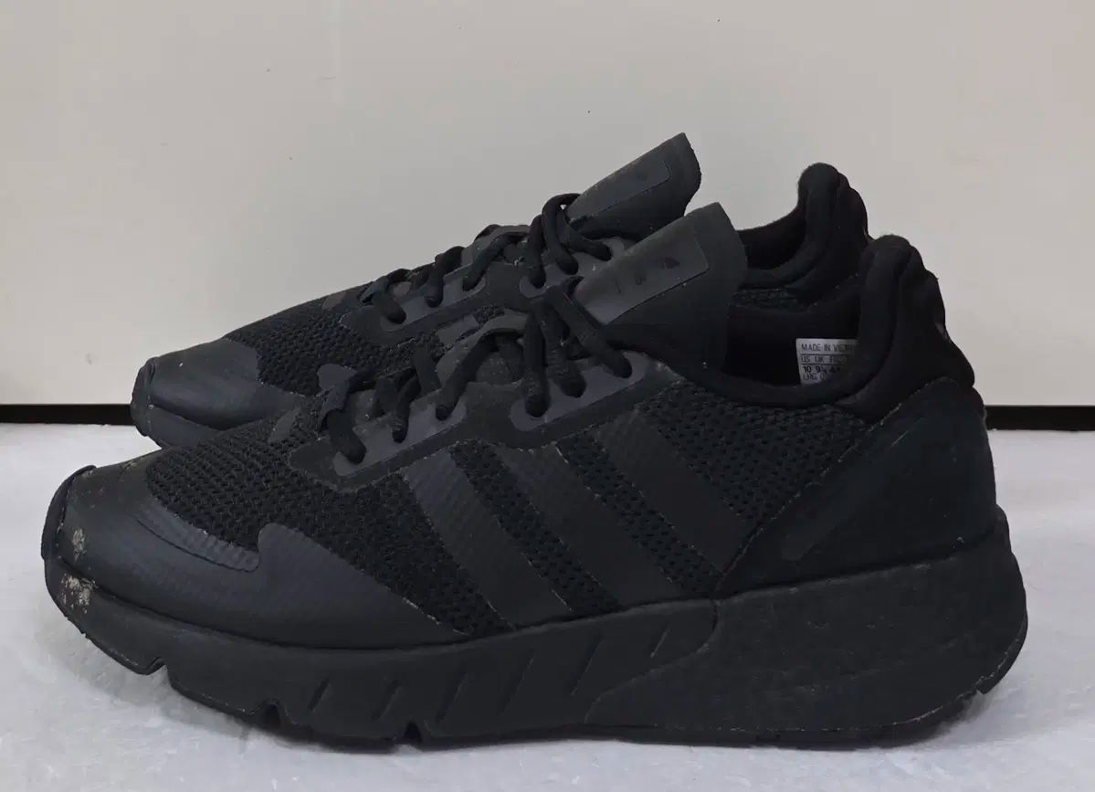 adidas originalsブラック ブーツ adidas Originals - Black ZX Flux Winter Shoes | HBX