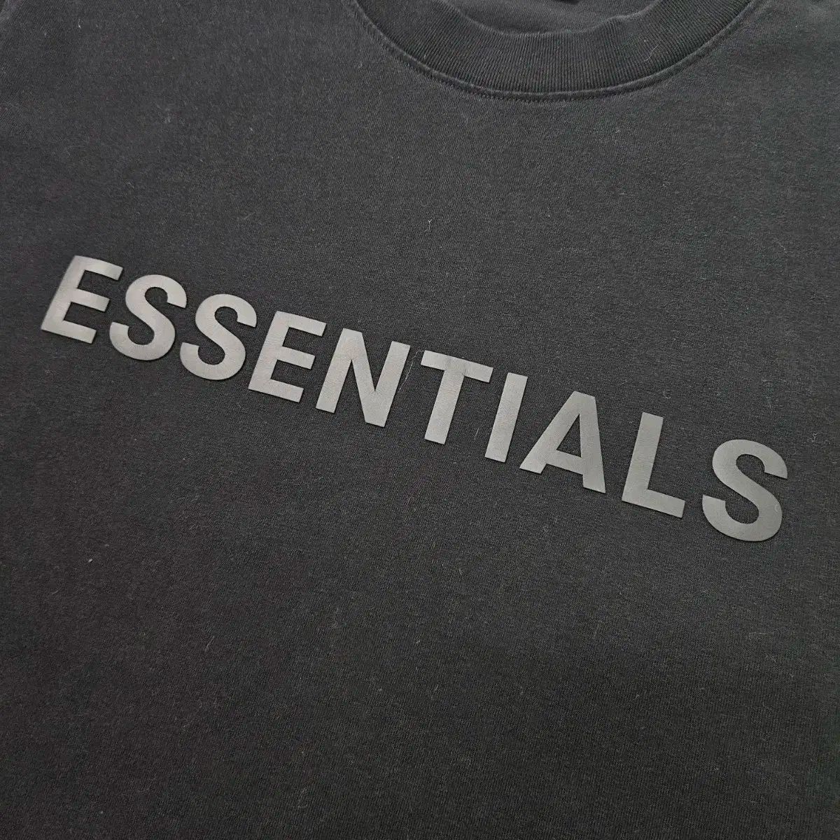 ESSENTIALS FEAR OF GOD 黒 ロングスリーブ FEAR OF GOD(フィアオブゴッド) ESSENTIALS(エッセンシャルズ