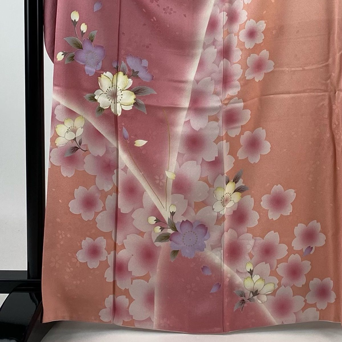 振袖 身丈166cm 裄丈68cm L 袷 桜 花びら 金糸 金彩 ピンク 正絹 美品 名品 【中古】 - メルカリ