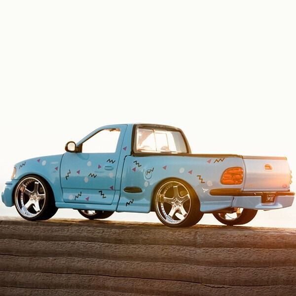 JADA TOYS 1990年代 1999 フォード F-150 SVT ライトニング